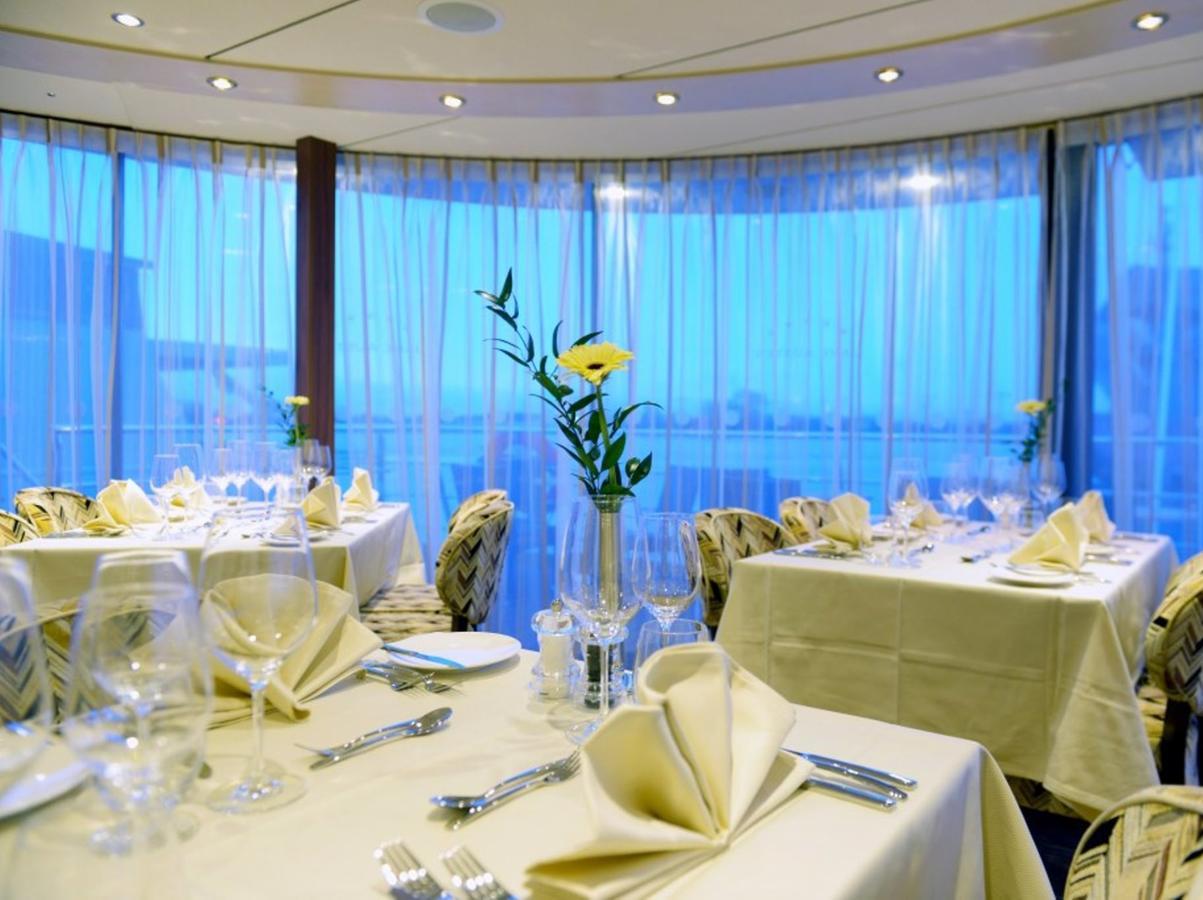 Baxter Hoare Ship Hotel Düsseldorf